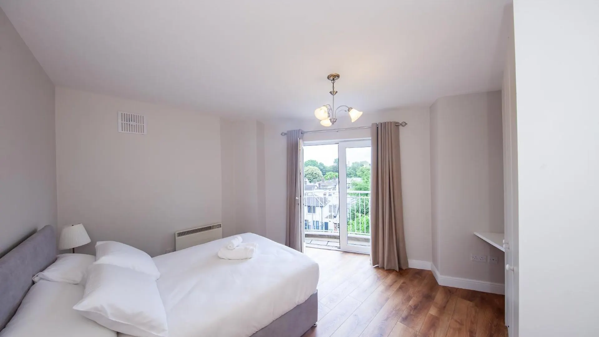 דבלין Spacious 2 Bedroom Property Close To City Centre אירלנד