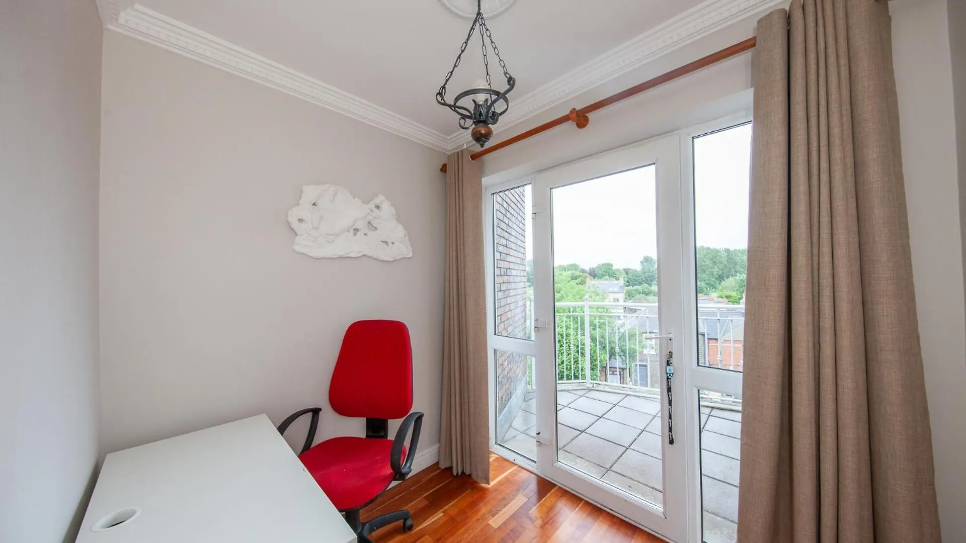 דבלין Spacious 2 Bedroom Property Close To City Centre