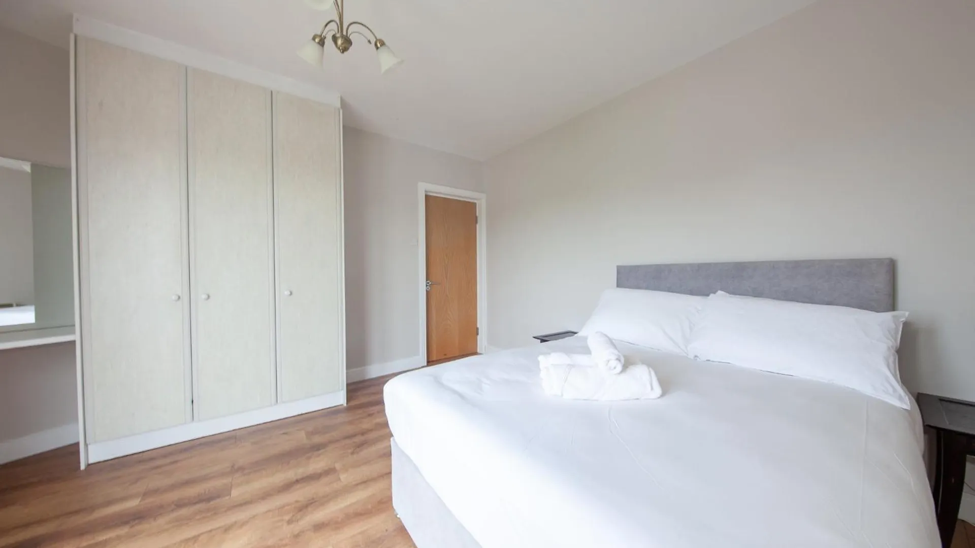דבלין Spacious 2 Bedroom Property Close To City Centre דירה