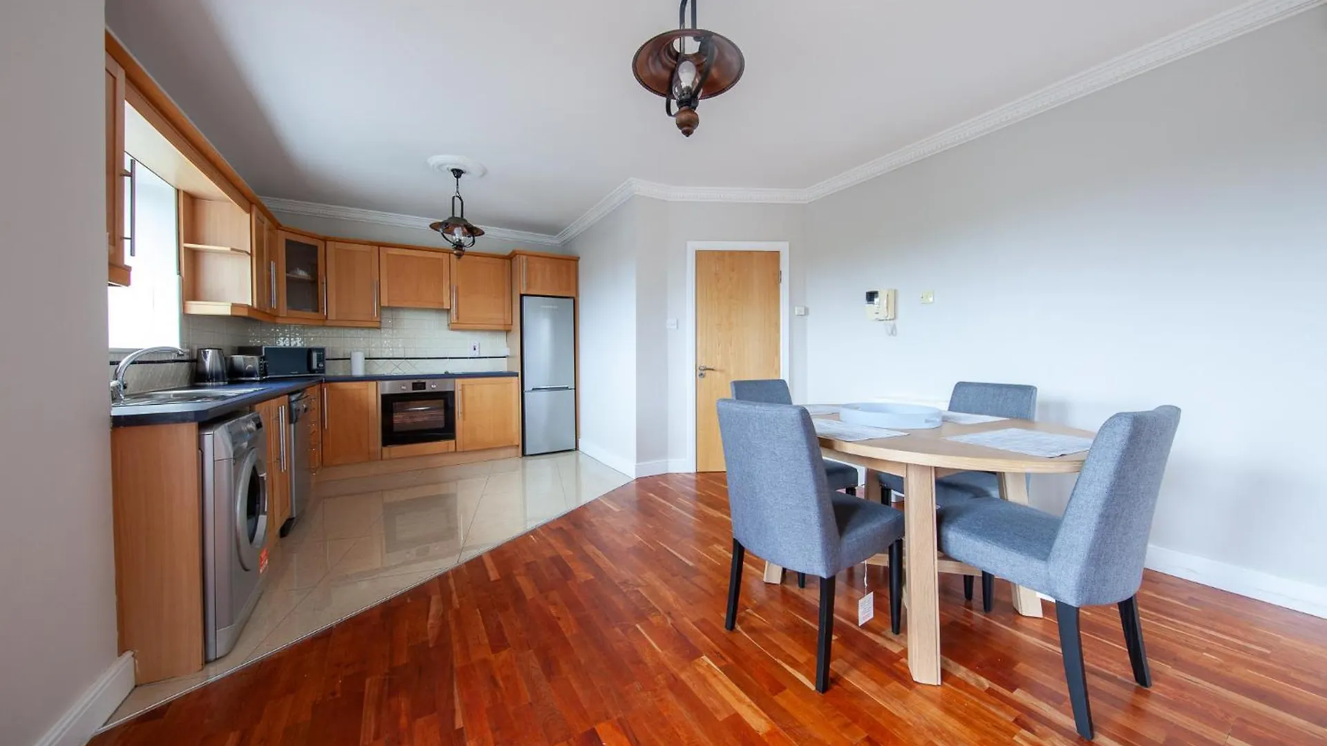 דבלין Spacious 2 Bedroom Property Close To City Centre