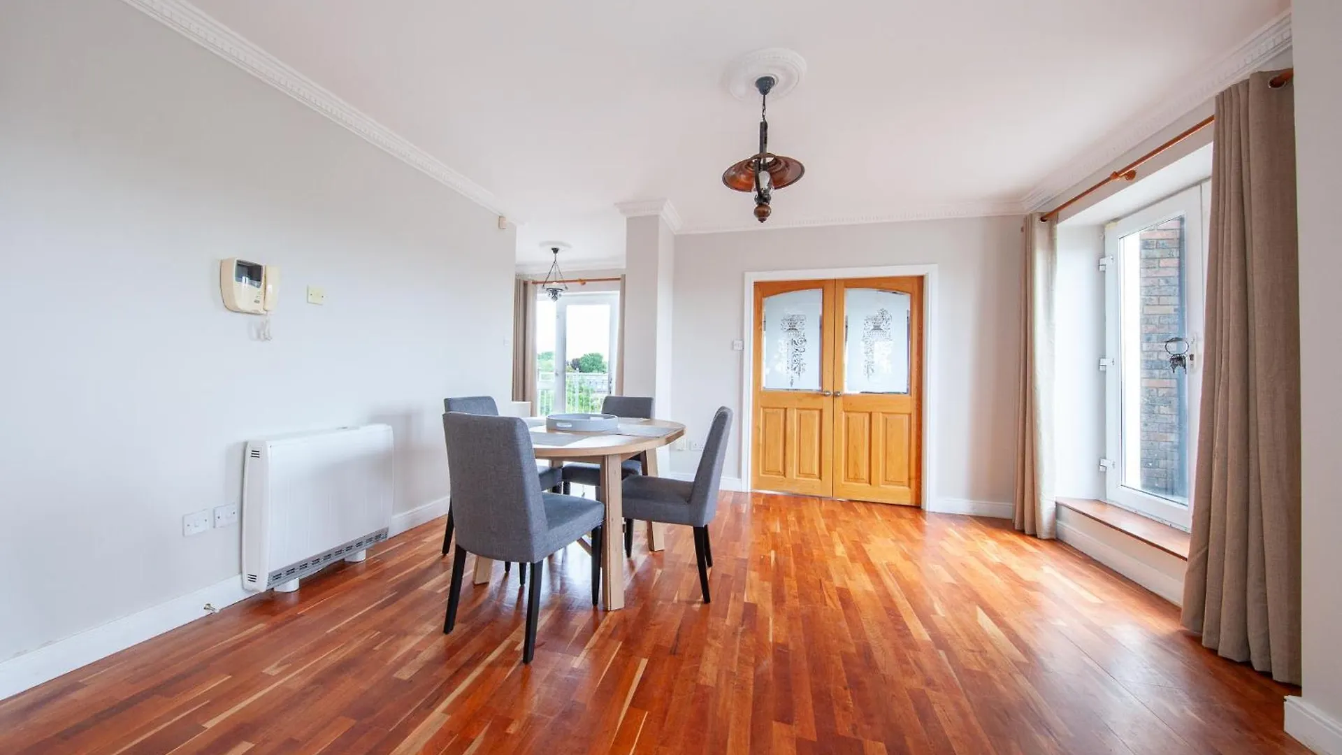 דבלין Spacious 2 Bedroom Property Close To City Centre 0*,