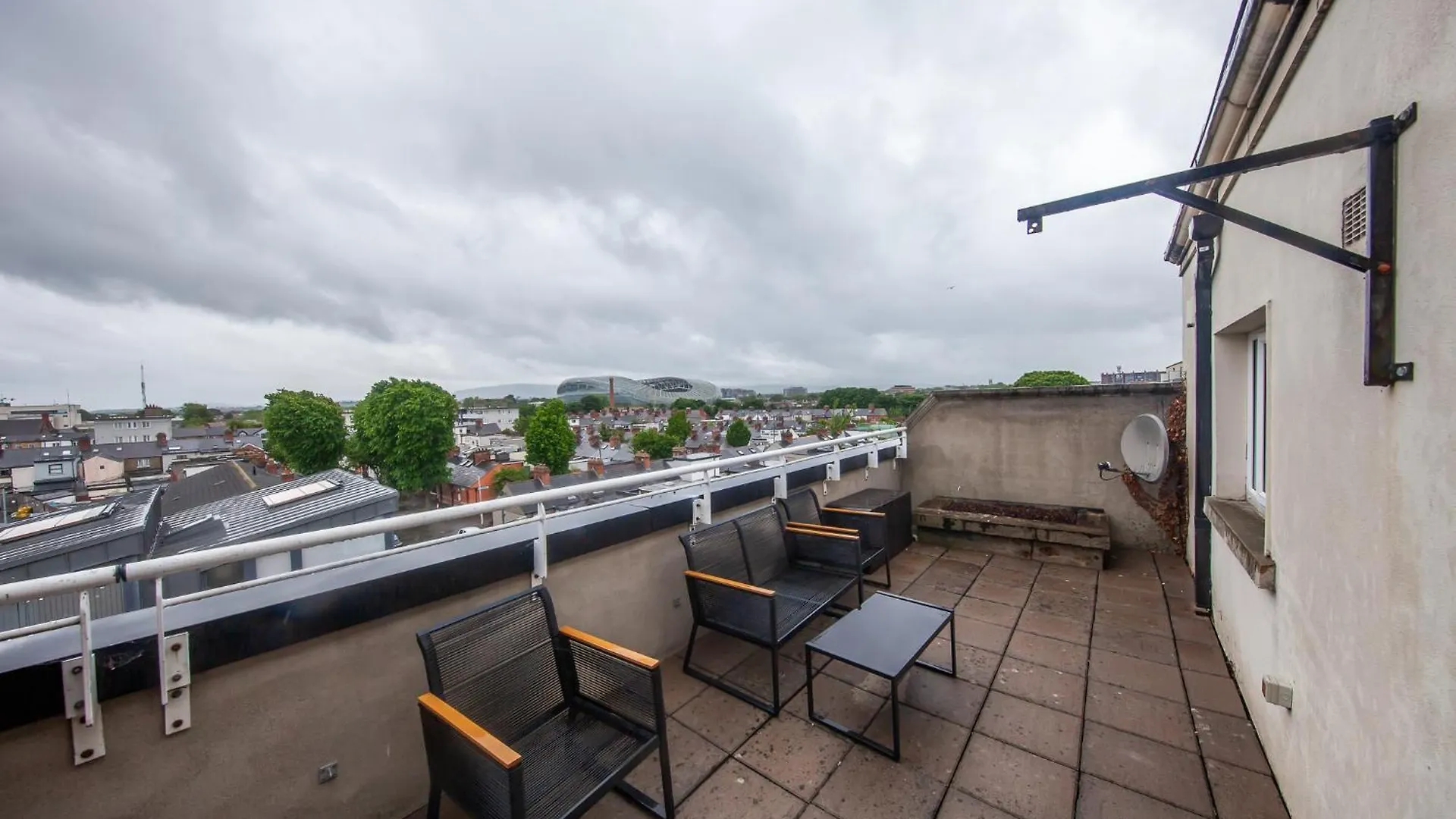 Spacious 2 Bedroom Property Close To City Centre 더블린